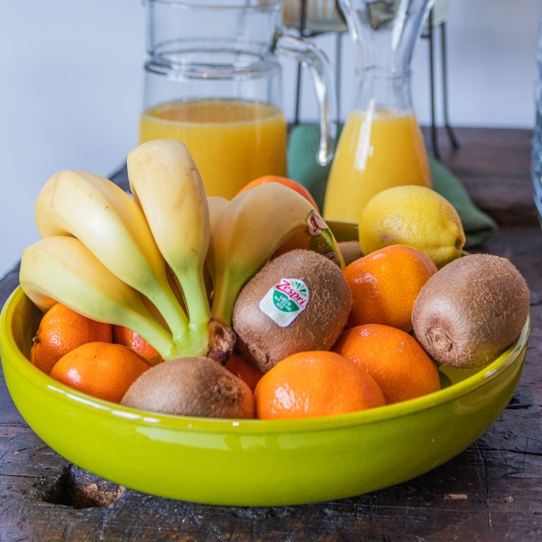 vers fruit en sap staat altijd klaar vers fruit en sap